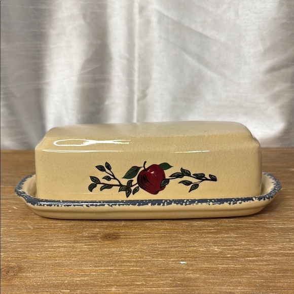 Home & Garden Party Apple Vintage Handmade 1/4 lb Covered Butter Dish Stoneware - Picture 1 of 9